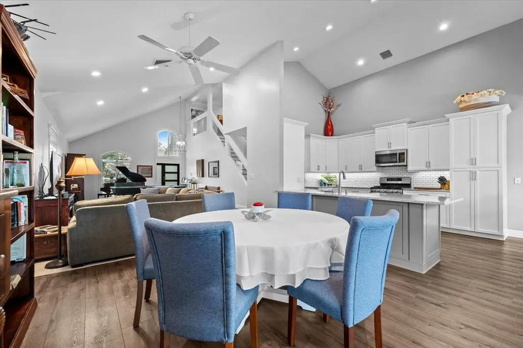 83 Satinwood Lane Palm Beach Gardens FL 33410