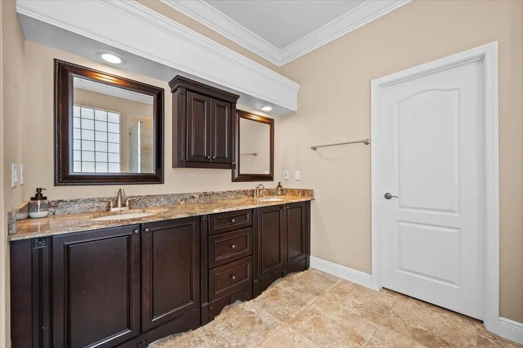 83 Satinwood Lane Palm Beach Gardens FL 33410