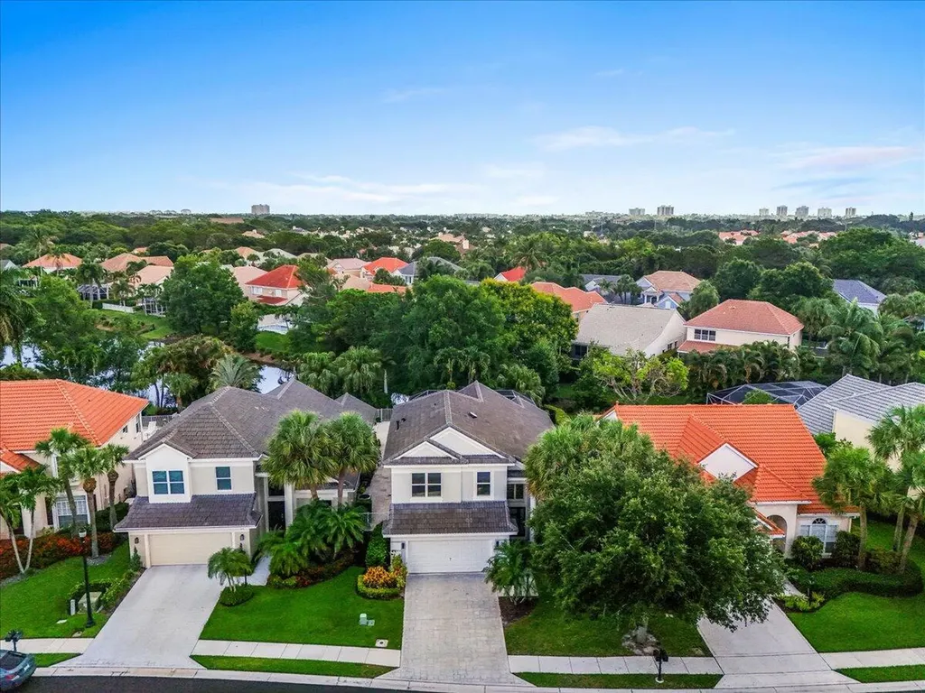 83 Satinwood Lane Palm Beach Gardens FL 33410