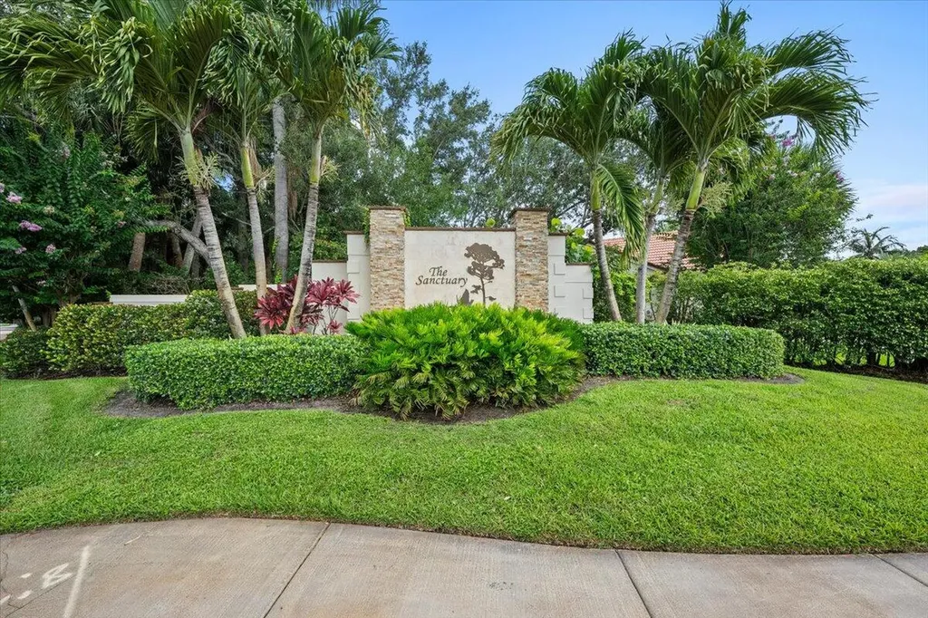 83 Satinwood Lane Palm Beach Gardens FL 33410