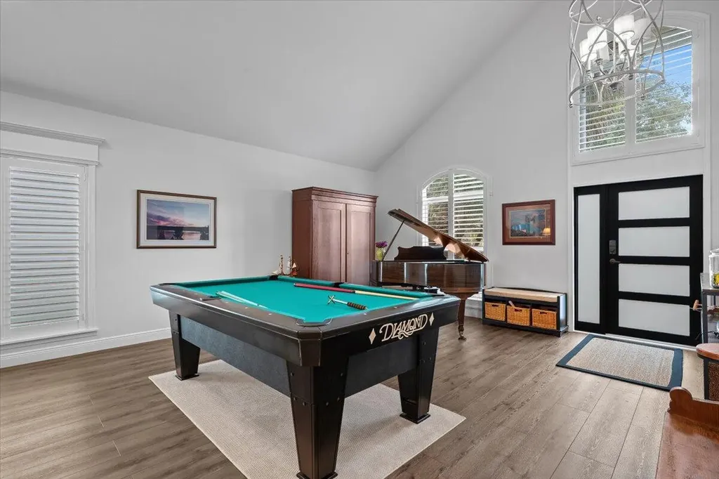 83 Satinwood Lane Palm Beach Gardens FL 33410