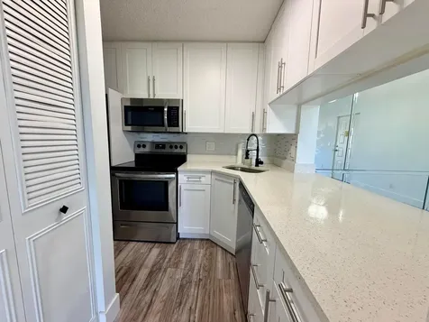 616 Sea Pine Way Greenacres FL 33415