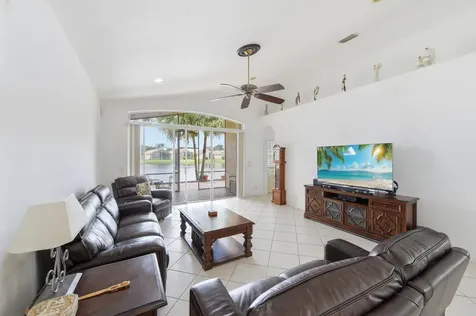7229 Cataluna Circle Delray Beach FL 33446