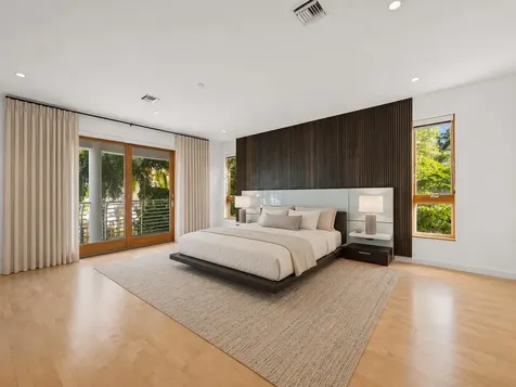 450 Victoria Terrace Fort Lauderdale FL 33301