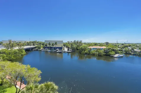 22 Royal Palm Way Boca Raton FL 33432