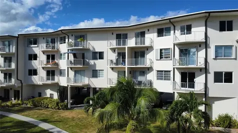1967 S Ocean Boulevard Lauderdale By The Sea FL 33062