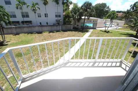 1967 S Ocean Boulevard Lauderdale By The Sea FL 33062