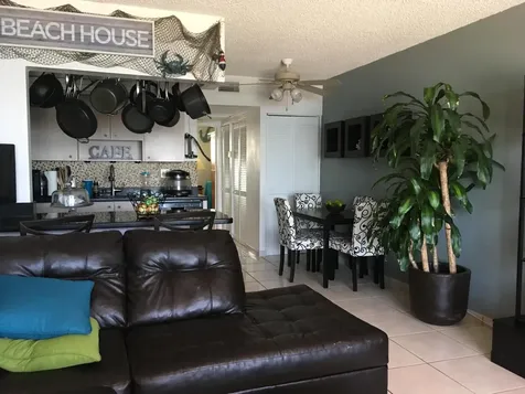 300 Oregon Street Hollywood FL 33019