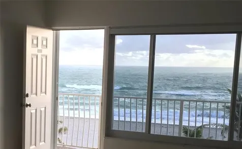 300 E Oregon Street E Hollywood FL 33019