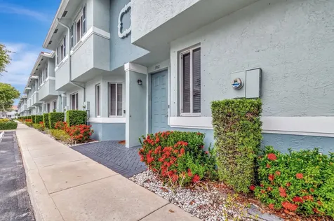1912 Hibiscus Lane Riviera Beach FL 33404