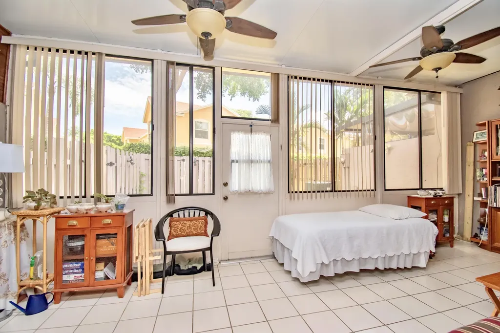 6640 Thornhill Court Boca Raton FL 33433