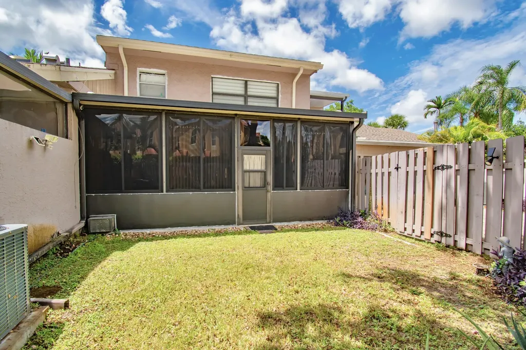 6640 Thornhill Court Boca Raton FL 33433