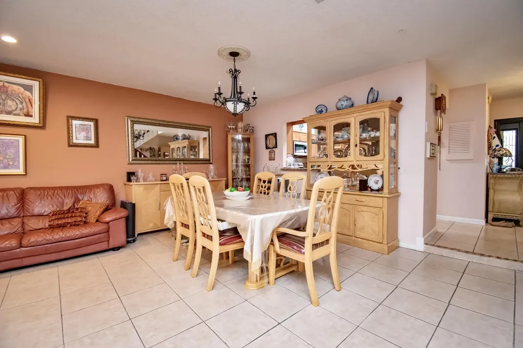 6640 Thornhill Court Boca Raton FL 33433
