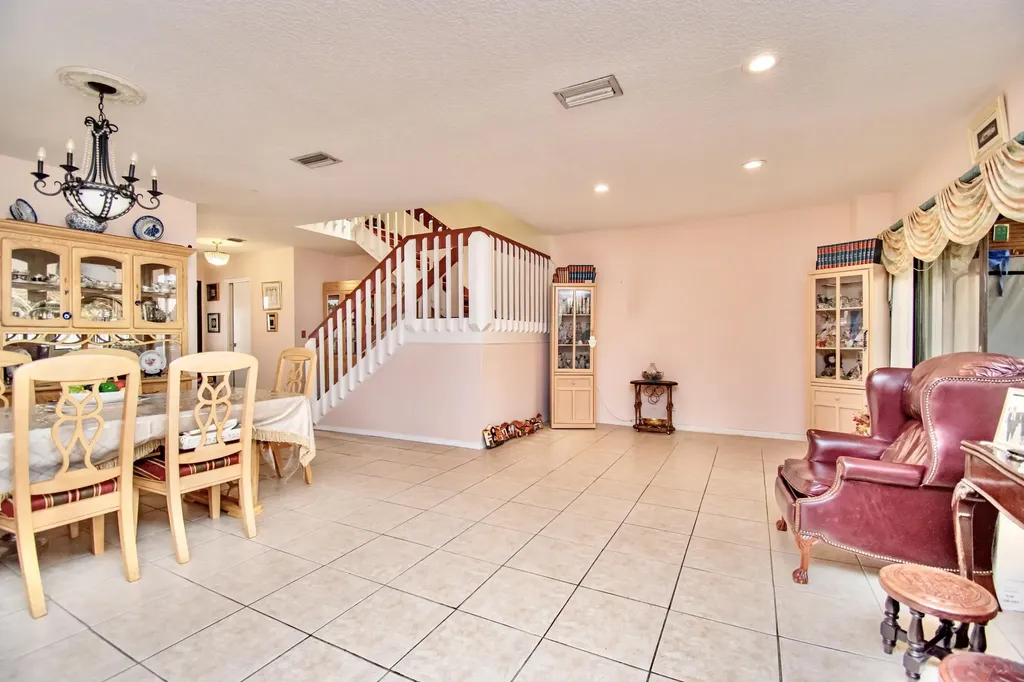 6640 Thornhill Court Boca Raton FL 33433