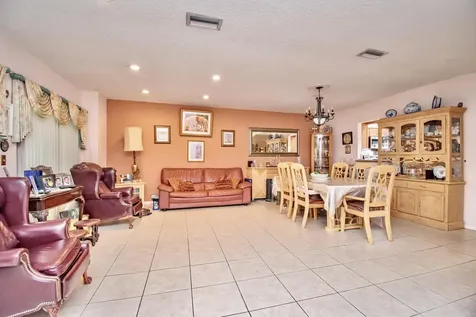 6640 Thornhill Court Boca Raton FL 33433