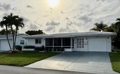 4927 NW 47th Terrace Tamarac FL 33319
