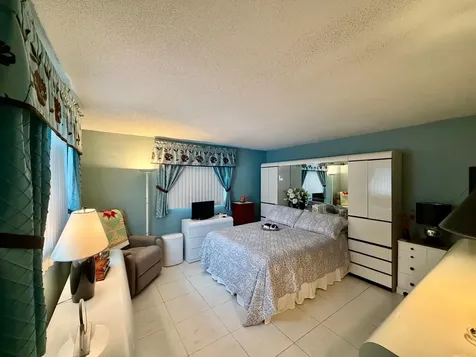 4927 NW 47th Terrace Tamarac FL 33319