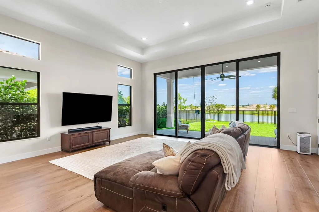 13207 Feathering Way Palm Beach Gardens FL 33412