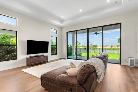 13207 Feathering Way Palm Beach Gardens FL 33412