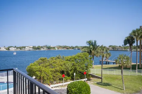 301 Croton Avenue Lantana FL 33462