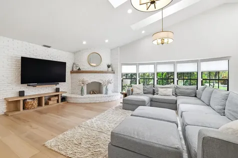 15395 Meadow Wood Drive Wellington FL 33414