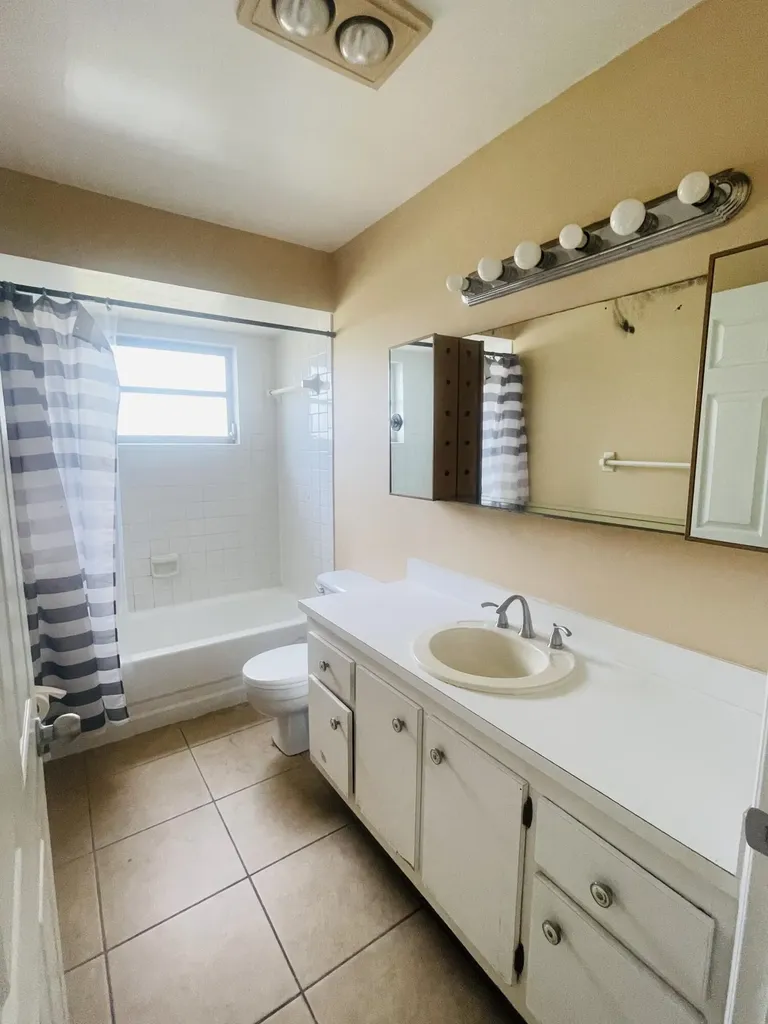 420 S B Street Lake Worth Beach FL 33460