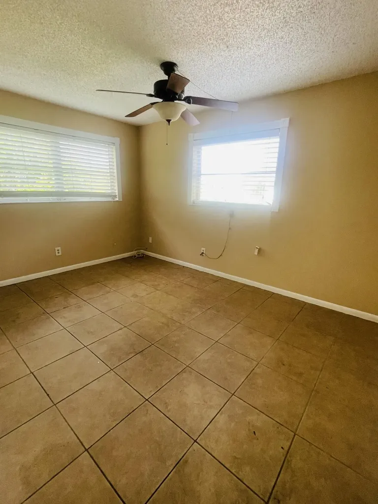 420 S B Street Lake Worth Beach FL 33460