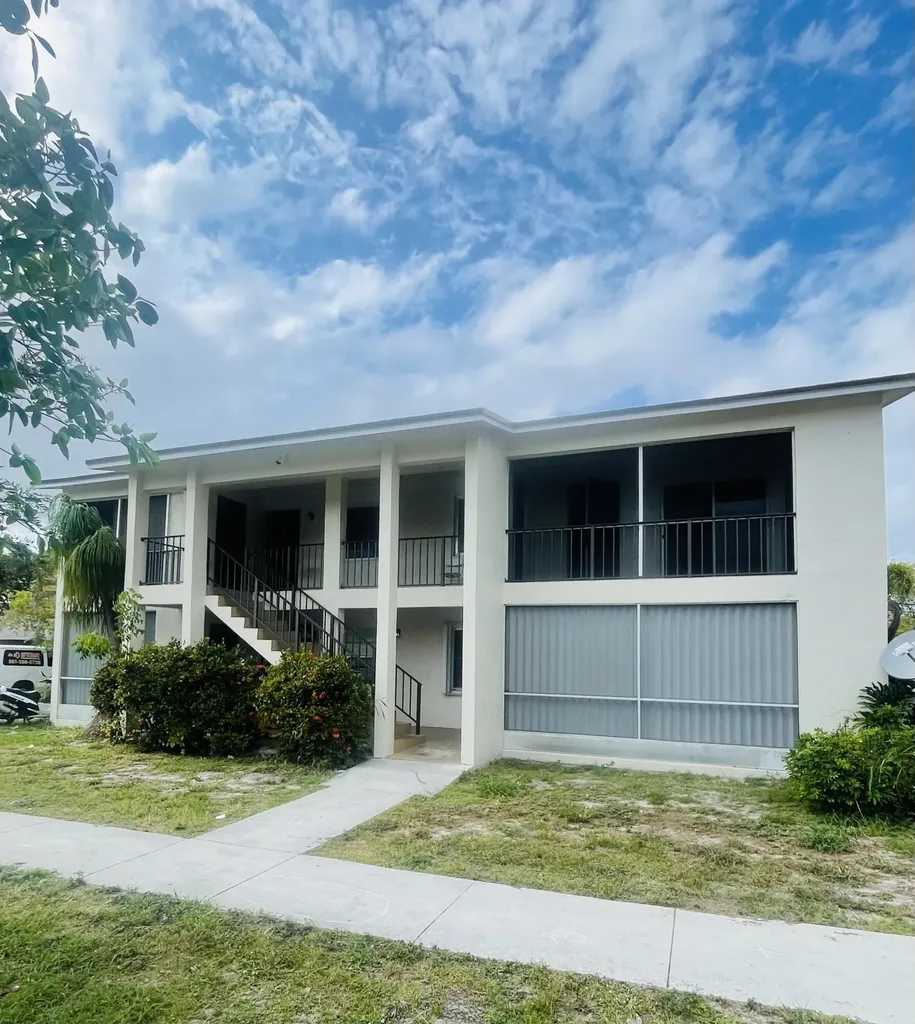 420 S B Street Lake Worth Beach FL 33460