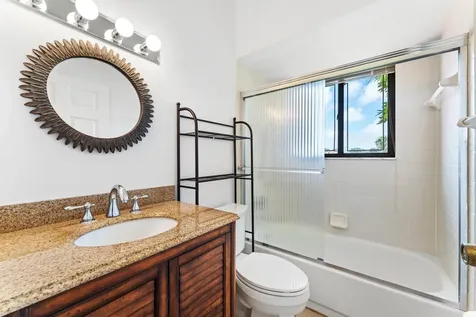 18 Vía De Casas Sur Boynton Beach FL 33426