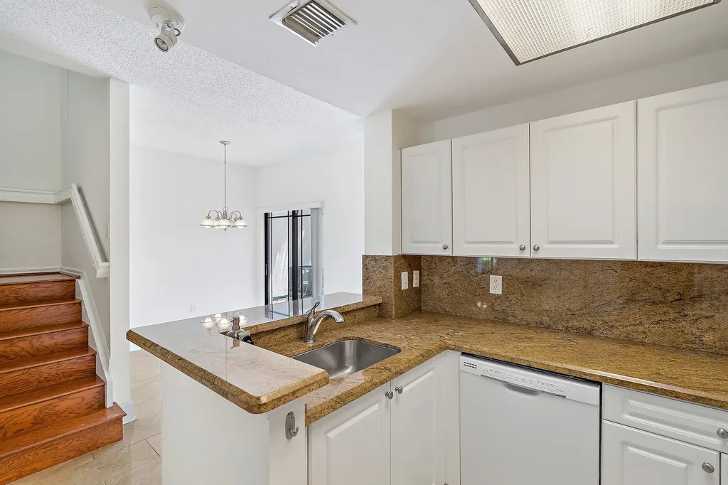 2803 Sarento Place Palm Beach Gardens FL 33410
