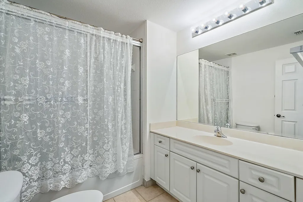2803 Sarento Place Palm Beach Gardens FL 33410