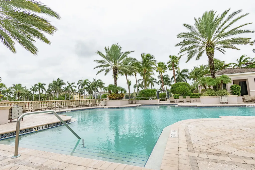2803 Sarento Place Palm Beach Gardens FL 33410