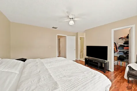 1227 Sussex Drive North Lauderdale FL 33068