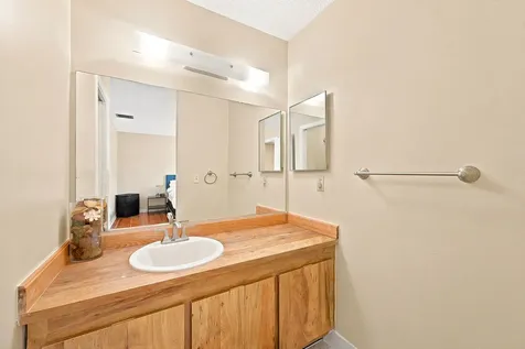 1227 Sussex Drive North Lauderdale FL 33068