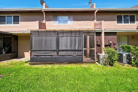 1227 Sussex Drive North Lauderdale FL 33068
