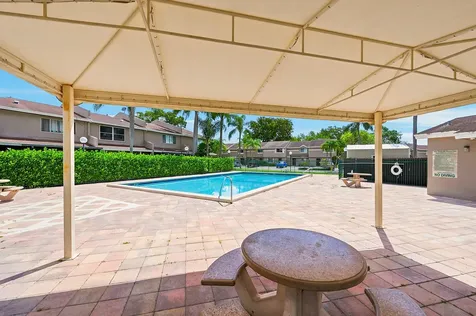 1227 Sussex Drive North Lauderdale FL 33068