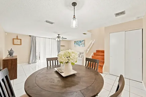 1227 Sussex Drive North Lauderdale FL 33068