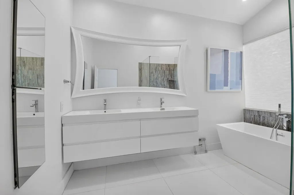 5835 NW 42nd Terrace Boca Raton FL 33496