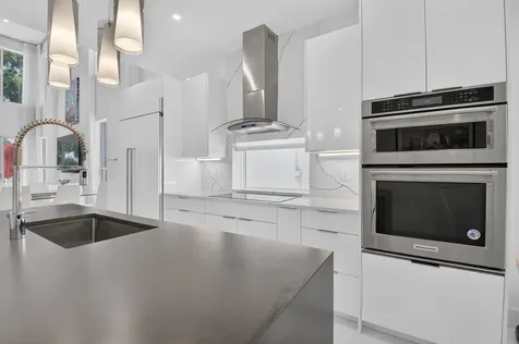 5835 NW 42nd Terrace Boca Raton FL 33496