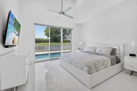 5835 NW 42nd Terrace Boca Raton FL 33496