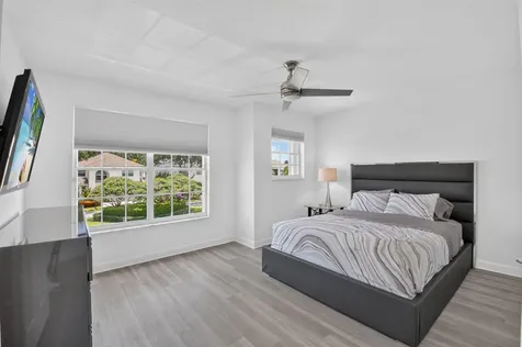 5835 NW 42nd Terrace Boca Raton FL 33496