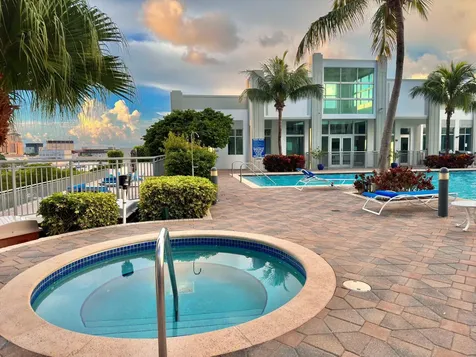300 S Australian Avenue West Palm Beach FL 33401