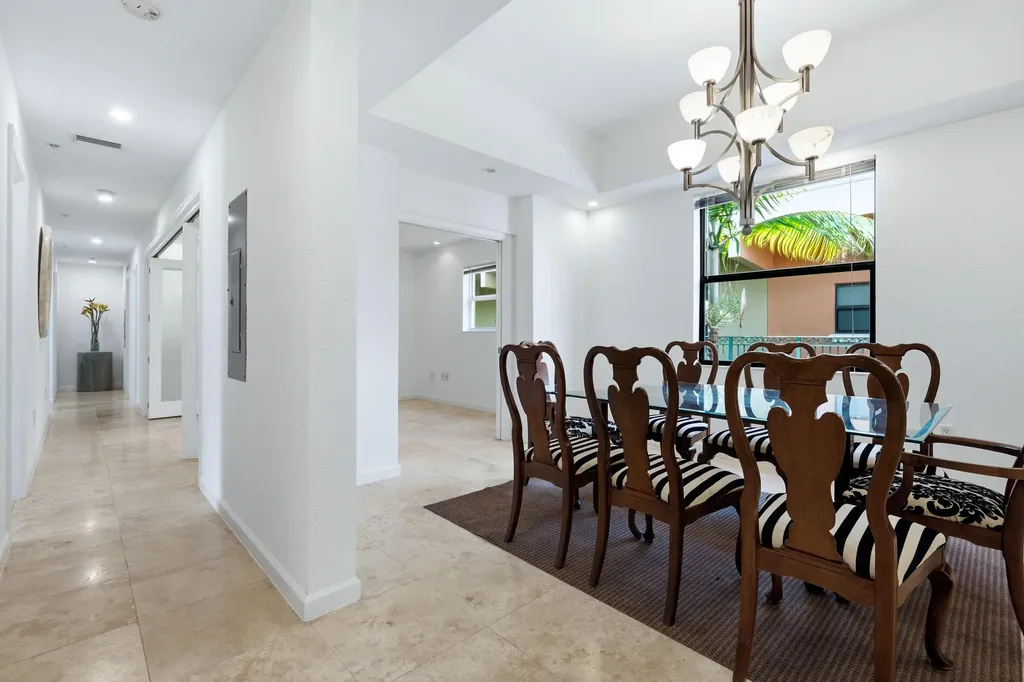 1640 Presidential Way West Palm Beach FL 33401