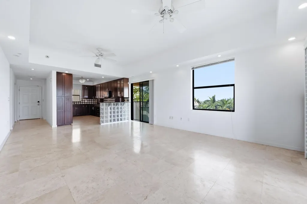 1640 Presidential Way West Palm Beach FL 33401