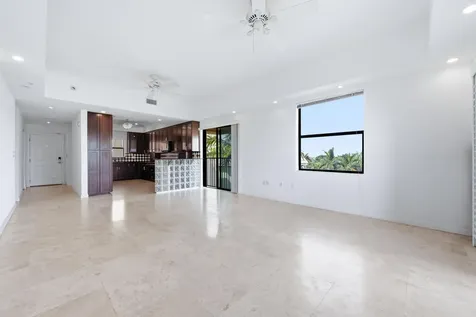 1640 Presidential Way West Palm Beach FL 33401