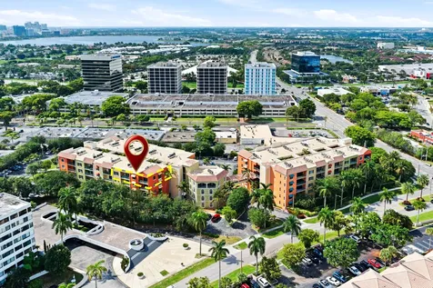 1640 Presidential Way West Palm Beach FL 33401