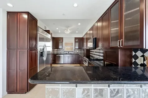 1640 Presidential Way West Palm Beach FL 33401