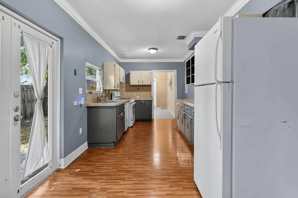 1005 Selkirk Street West Palm Beach FL 33405