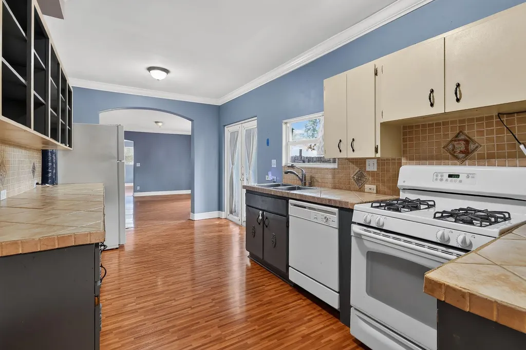 1005 Selkirk Street West Palm Beach FL 33405