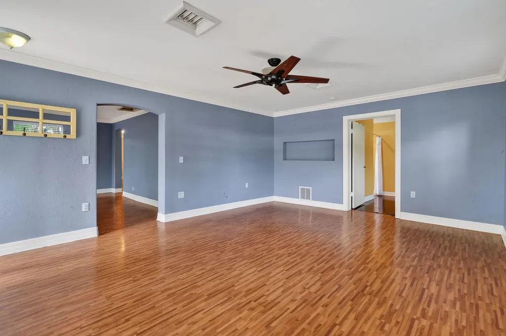 1005 Selkirk Street West Palm Beach FL 33405